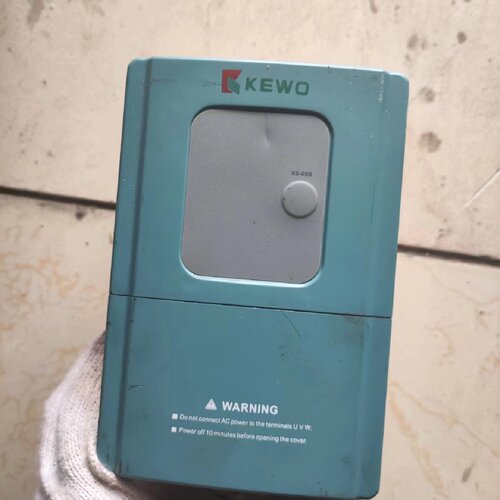 寻科沃ad1002s1.5g变频器一个
