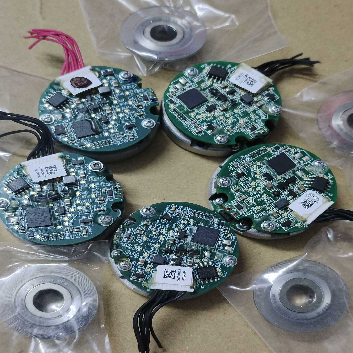 汇川编码器EA33B23M16H5DU1,750W电机拆下来议价
