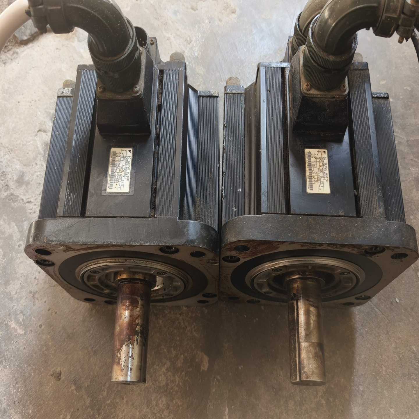 安川伺服电机SGMGH-30ACA612.9kw有2台-议价