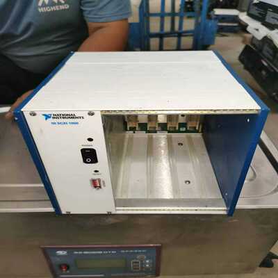 美国进口NI数据采集设备，scxi-1000型，主机控制器。--议价商品