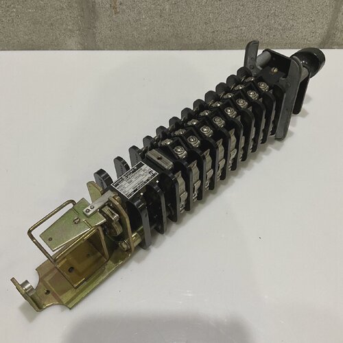 GENERAL ELECTRIC 12HEA61C218X2 AUXILIARY RELAY 250V DC 678