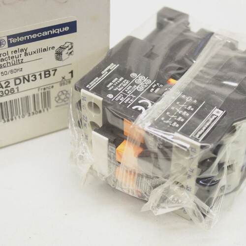 TELEMECANIQUE CA2 DN31B7 023061 Hilfsschtz Control Relay CA2