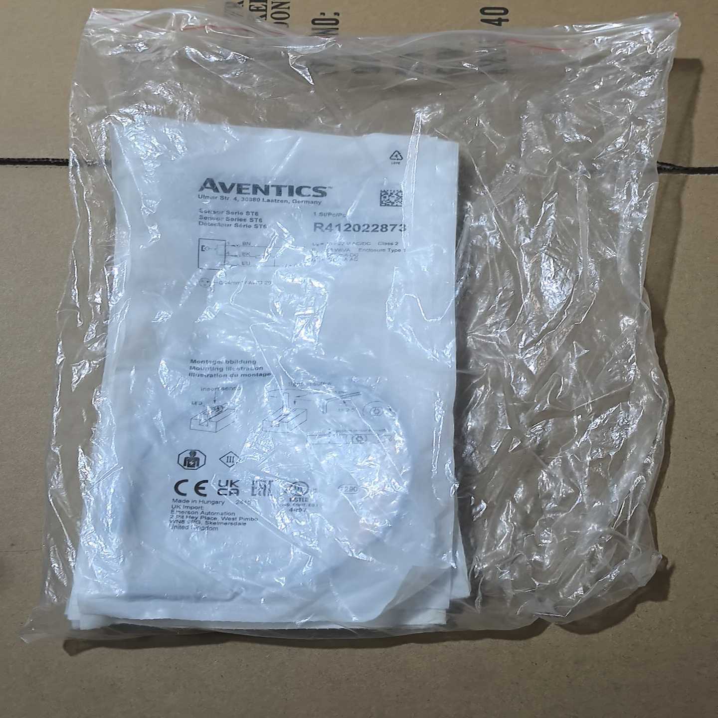 德国RVENTICS安沃驰R412022873气缸磁询价