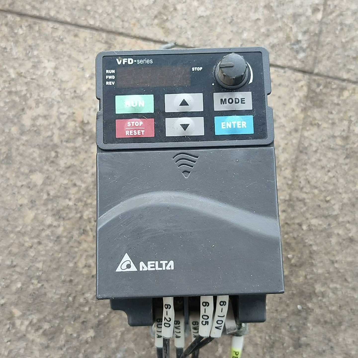 件台达变频器VFD007E21A,0.75KW,三相输入询价