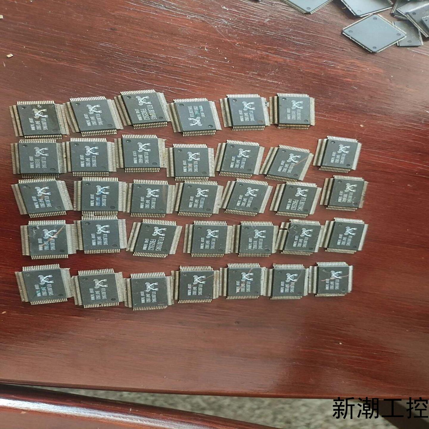 拆机台湾瑞昱RTL8019AS芯片 B4F18Q1  LB议价商品