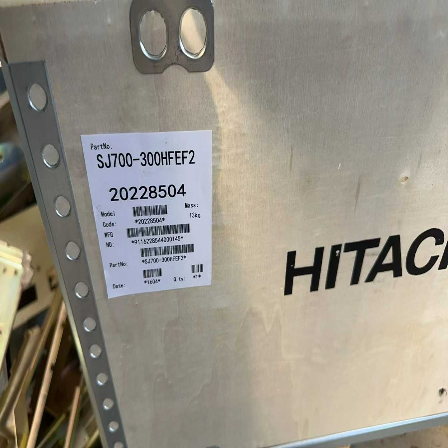 SJ700-300HFEF2日立变频器，质保一年，询价