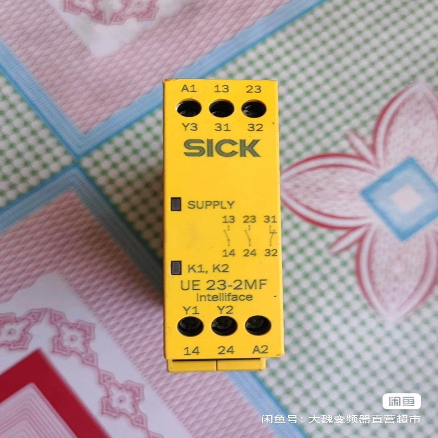 SICK安全继电器UE23-2MF2D3，实物拍照，成色如图{议价}
