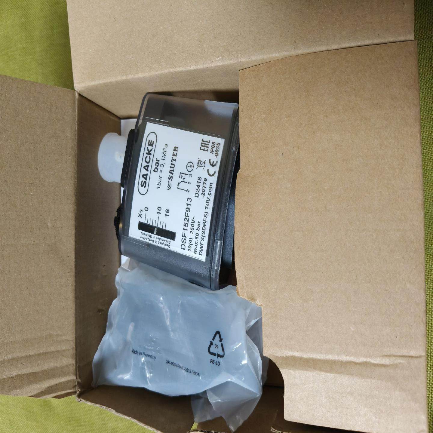 询价SAACKE压力开关DSF152F913