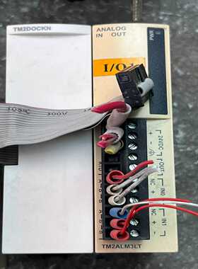 TM2DOCKN两个，一个安装脚破，TM2ALM3LT两个询价