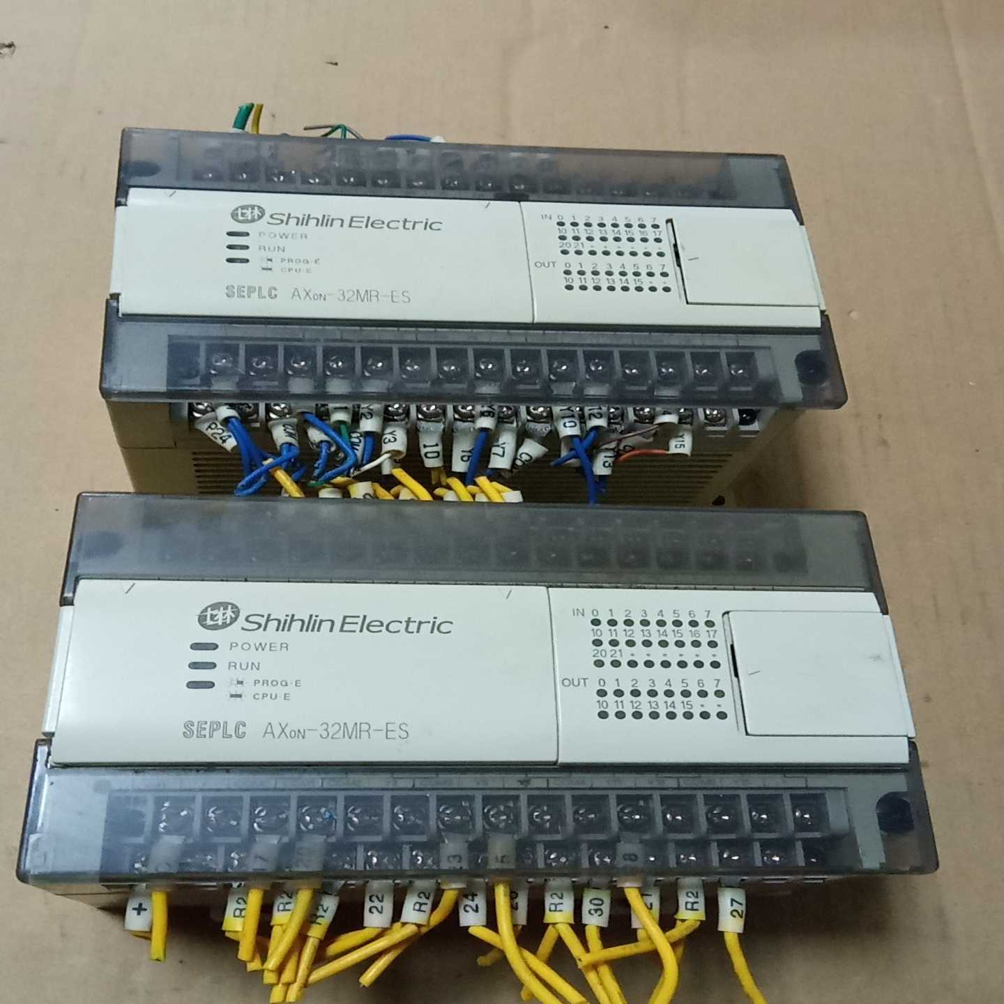 AX0N-32MR-ES士林plc控制器，图片就是实物拍--议价商品