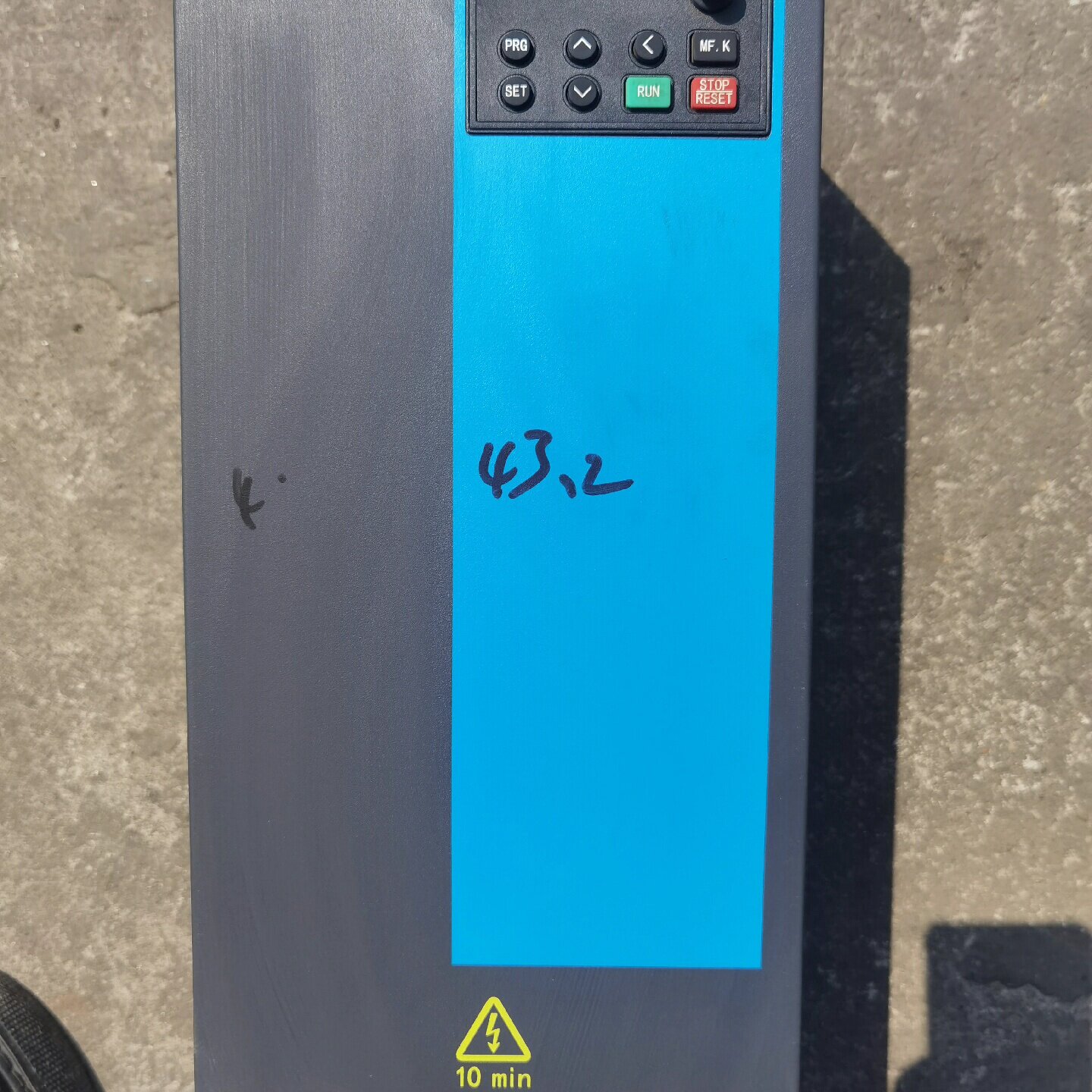 易控EC590变频器30KW/37KW议价