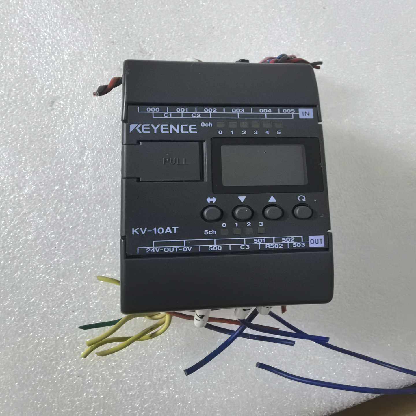 基恩士KEYENCEKV-10AT控制器，轻微使用痕迹。配-议价