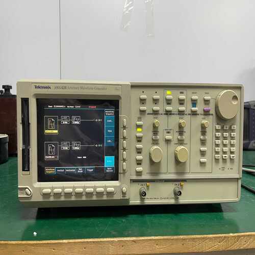 【星慕电子】Tektronix | AWG420 任意波形发生器 实物拍