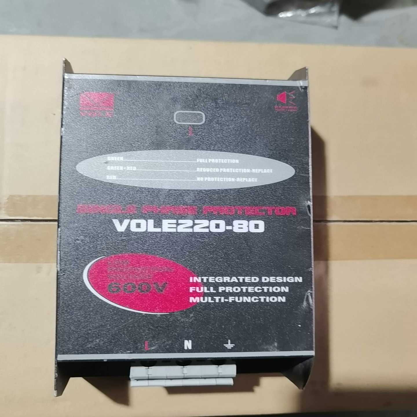 威尔利直流防浪涌电源防雷器VOLE220-80一个，二手成色~议价