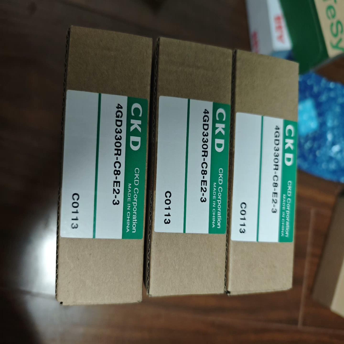 询价~日本CKD电磁阀4GD330R-C8-E2-3