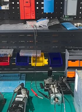 强ALLenBradLey伺服驱动器2098DSD005