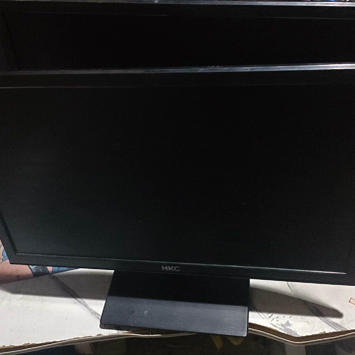 议价HKC 液晶显示器 22寸 有两台 外观新 100一台 正常