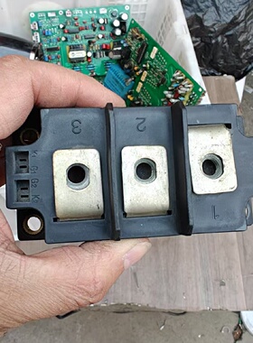 寻“”MDC30016整流模块300A1600V拆机实物