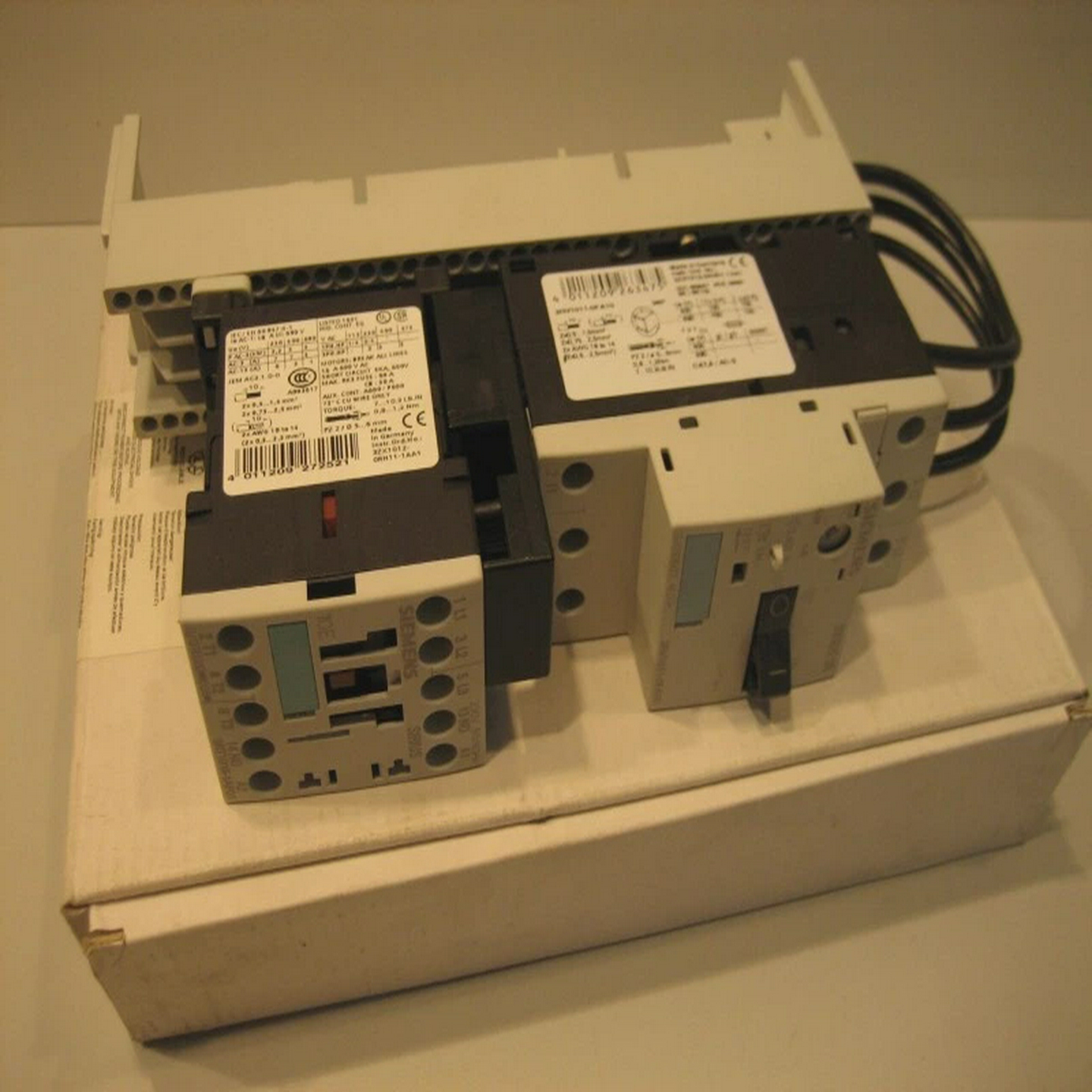 Siemens3RA1110-0DD15-1AP03RA1110-0DD15-1AP0Starterkombi