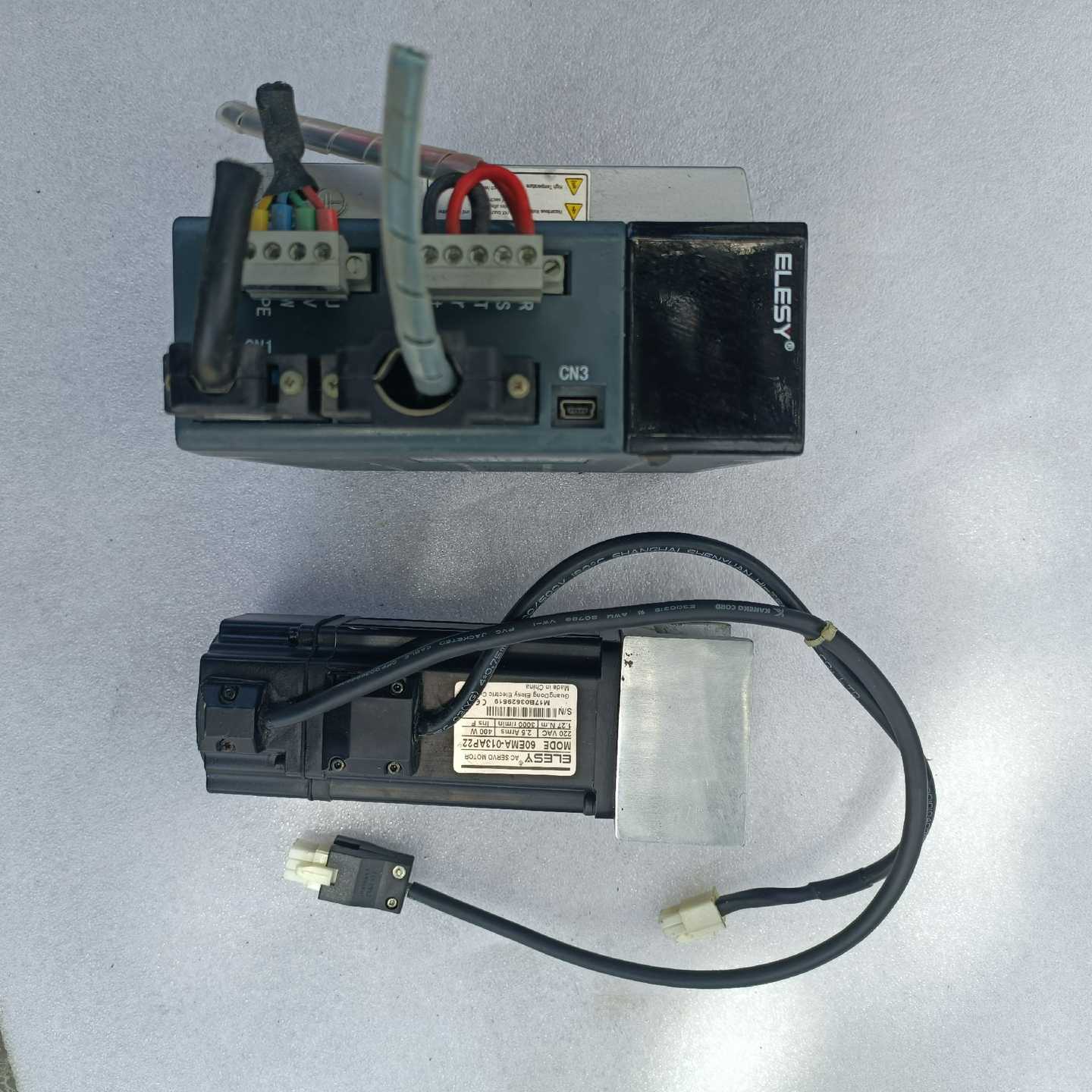 伊莱斯伺服400W ESDA-005AP 60EMA-013;议价