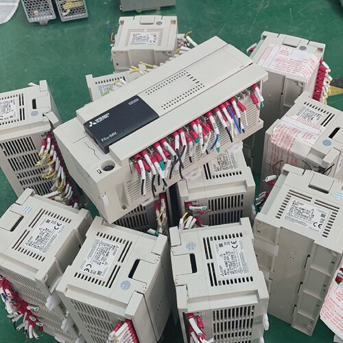 原装二手拆机fx3u-64mt 成色漂亮 功能包好--议价商品