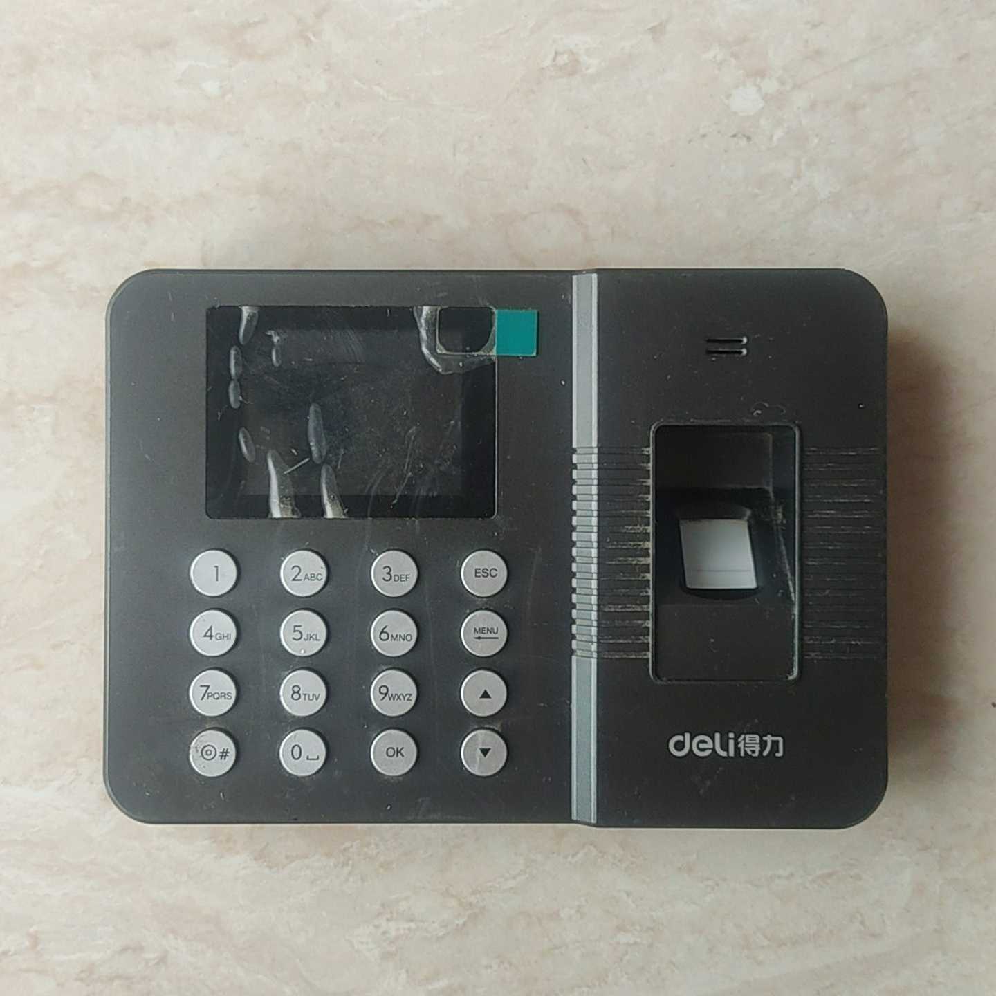 询价得力指纹考勤机3960PRO，支持指纹和密码双重打卡，带LC