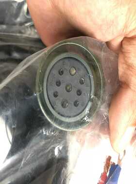 询价电机连接线缆VW3M5121R30！看上的联系