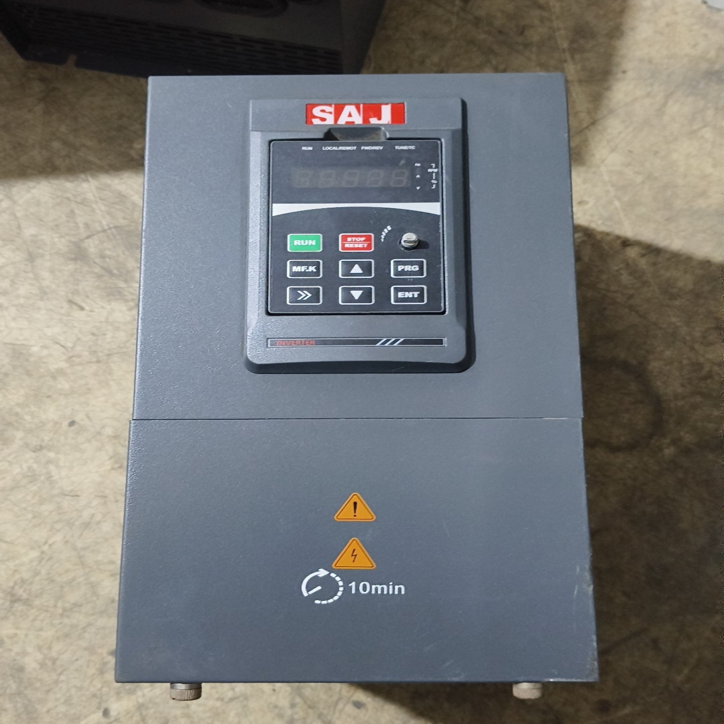 VM1000B-4T015GB/18R5PB三晶变频器，（地坛设备）