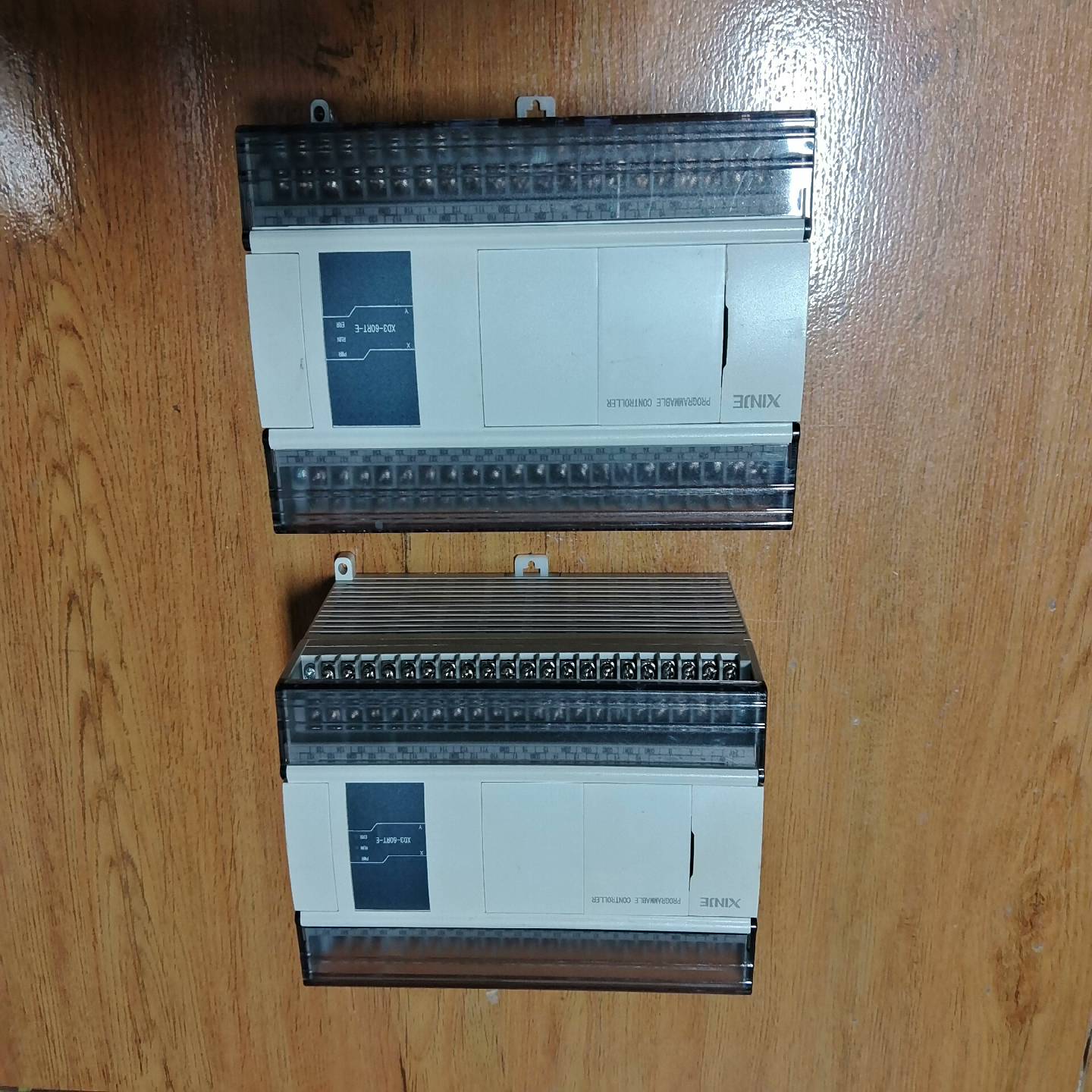 信捷PLCXD3-60T-E，功能正常，成色为实图询价