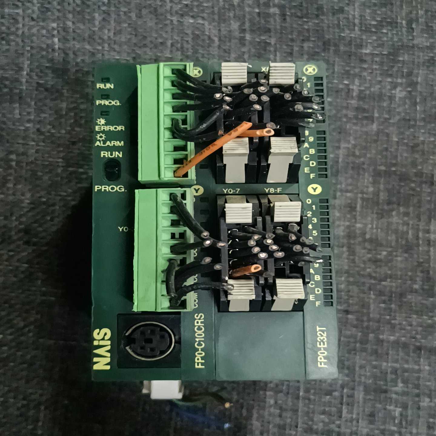 二手松下PLCFP0-C16T/C32TFP0R-C16