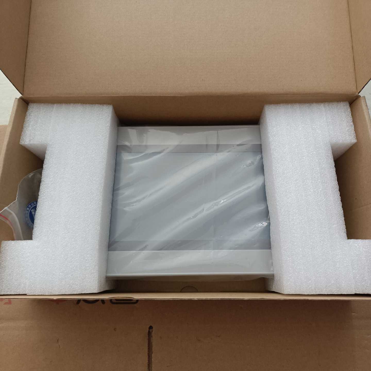 议价昆仑通态触摸，型号:TPC1071Gi，装机测试过，带包装，