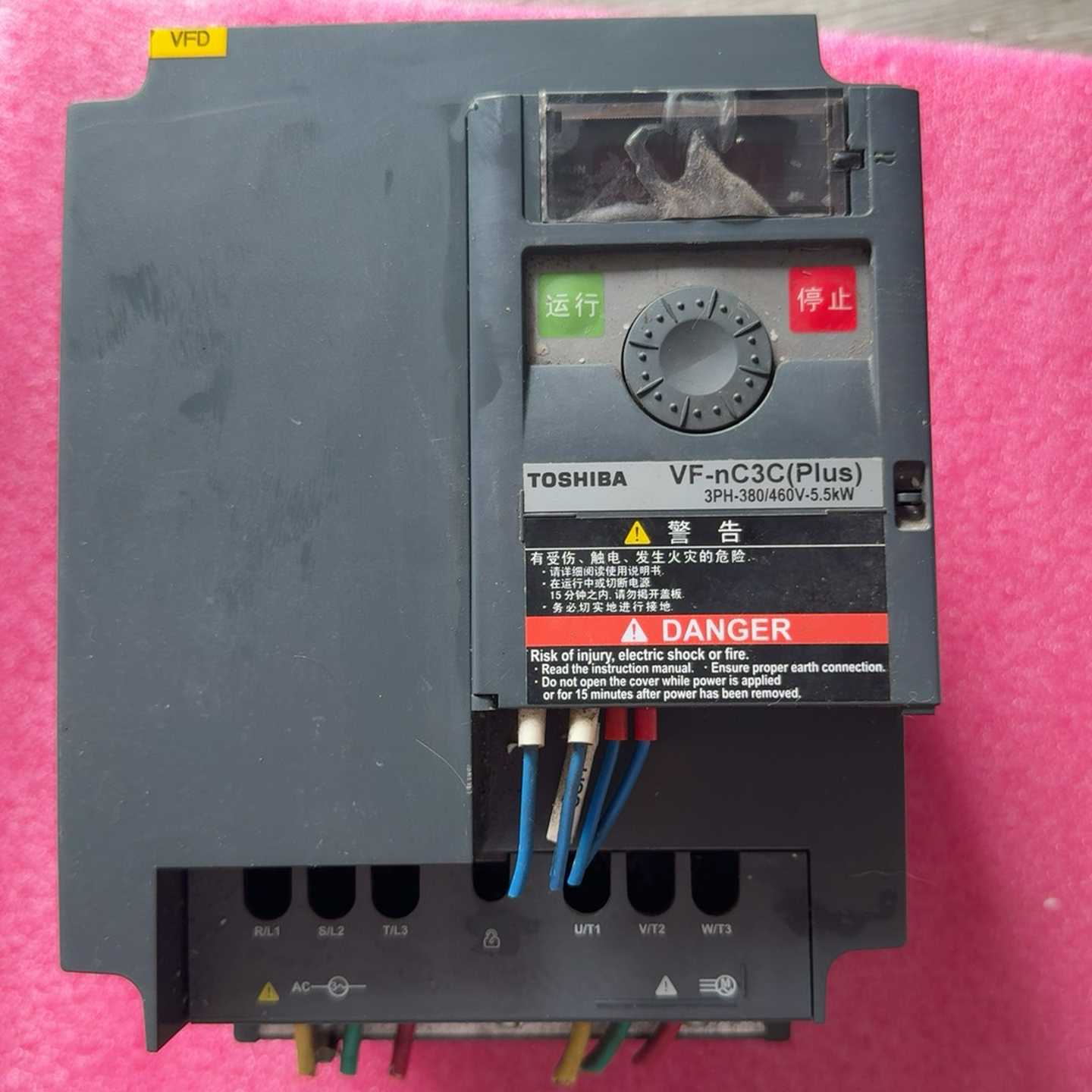 东芝变频器VF-nC3C(Plus)，5.5KW/380V，--议价商品