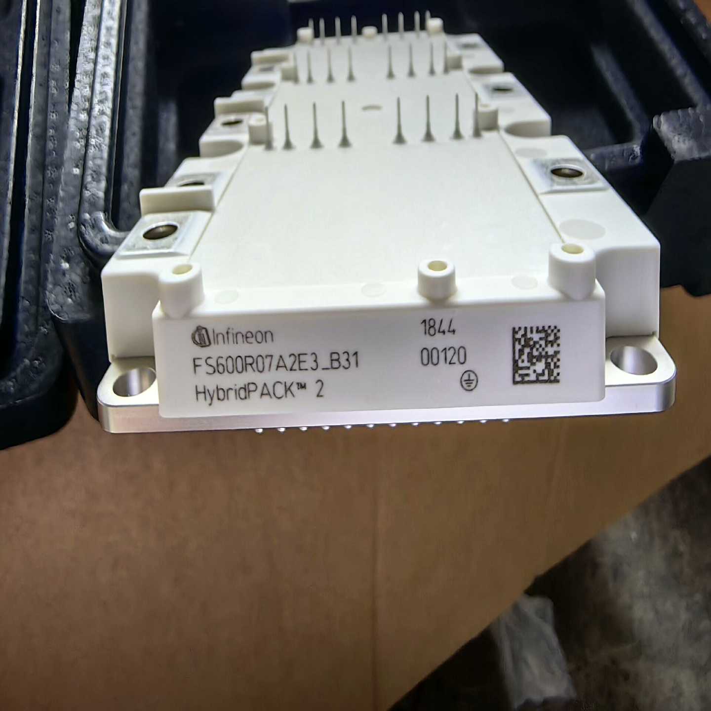 新能源FS600R07A2E3-B31原包装IG询价