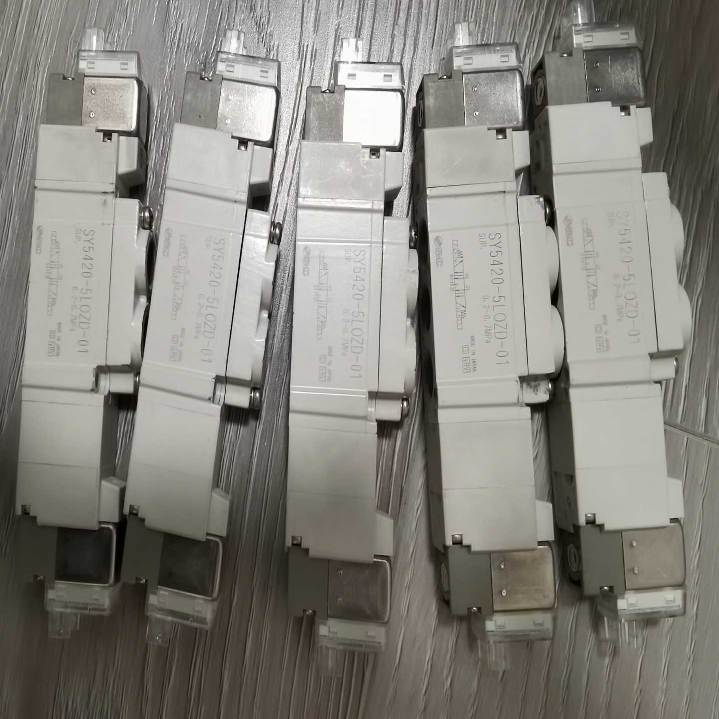 二手SMC正品电磁阀SY5420-5LOZD-01数量5个，--议价商品