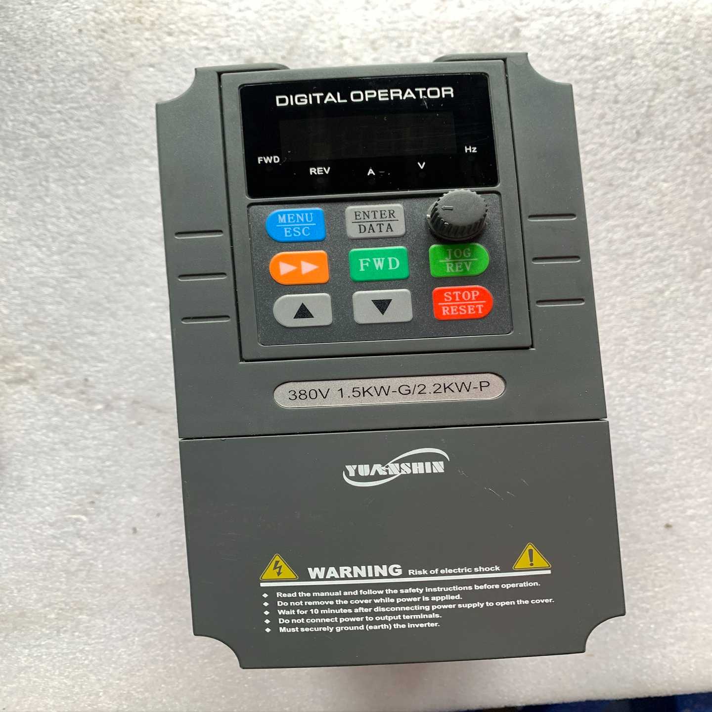 议价源信2.2Kw变频器，型号：Yx2000d-4t0015Kg/现货/维修