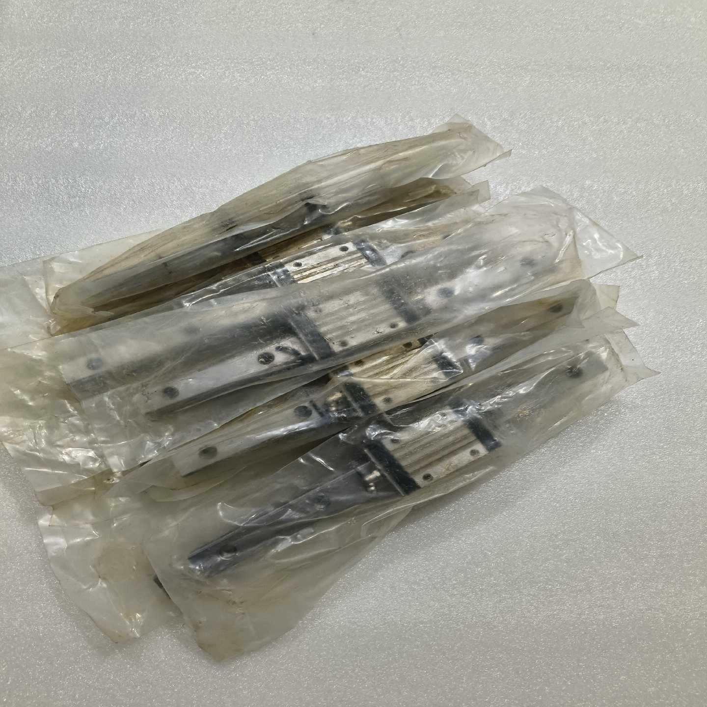 议价全新米思米滑块SXR28导轨长度280mm