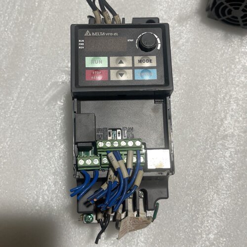 寻《台达变频器VFD004EL43A一台0.4kw380V