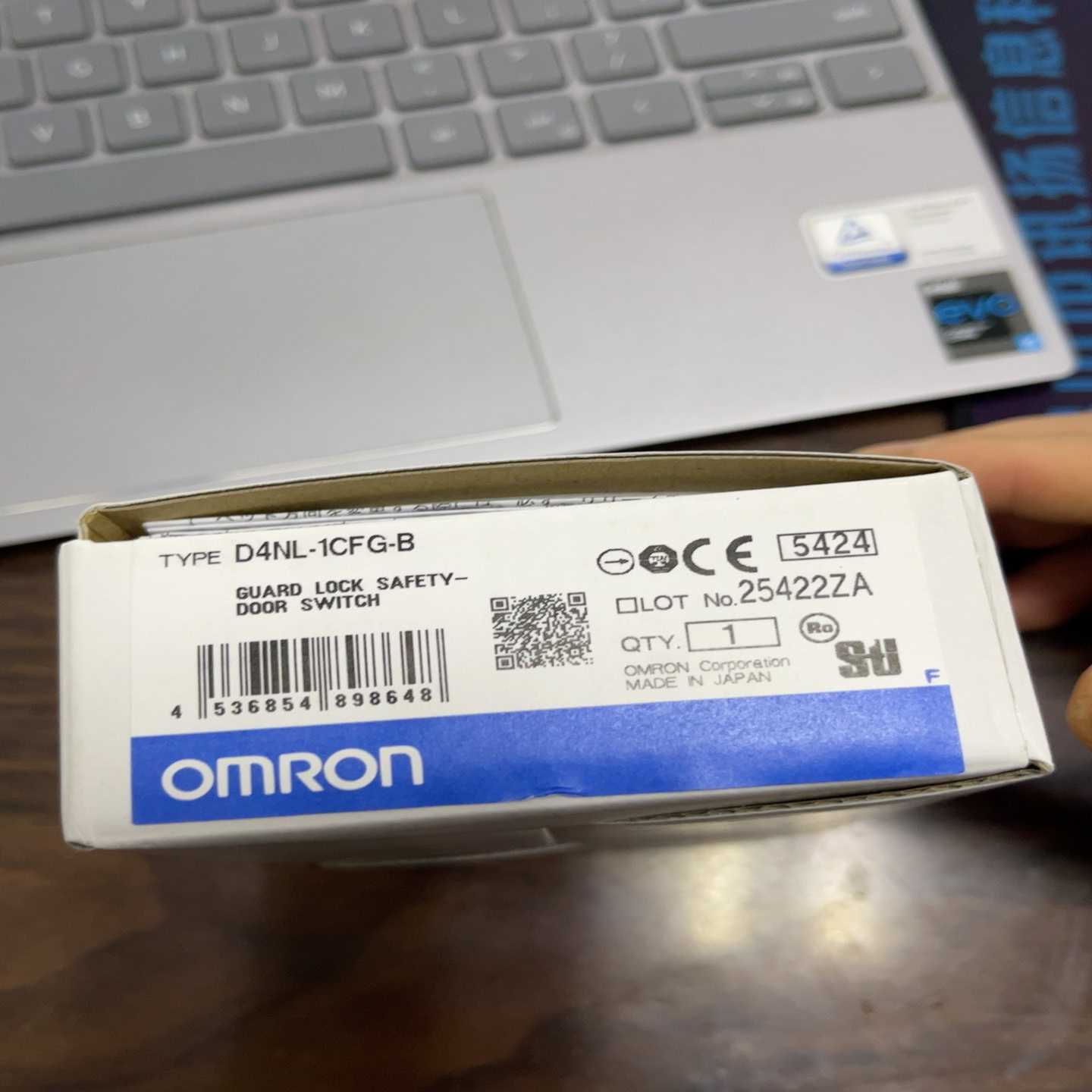 安全门开关D4NL-1CFG-B~询价