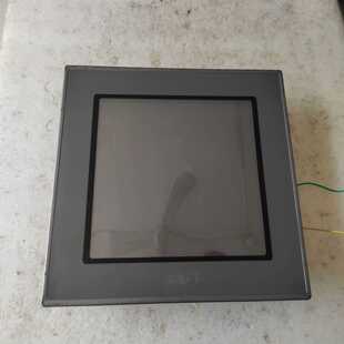 电子设备 昆仑通态触摸屏TPC105TD b实物图