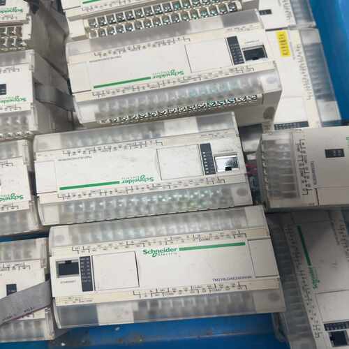TM218LDAE240RHN~询价