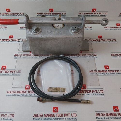 寻Empeo 17151 Mounting Pump For Coupling