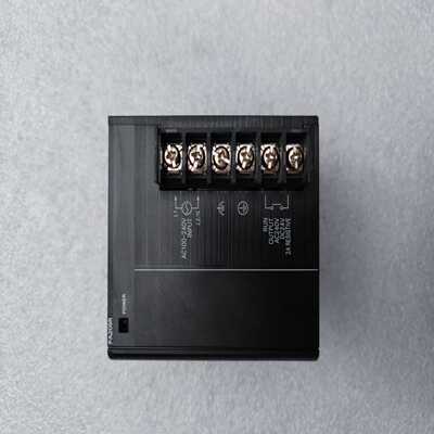 PLC控制器电源CJ1W-PA205R，成色如图所询价