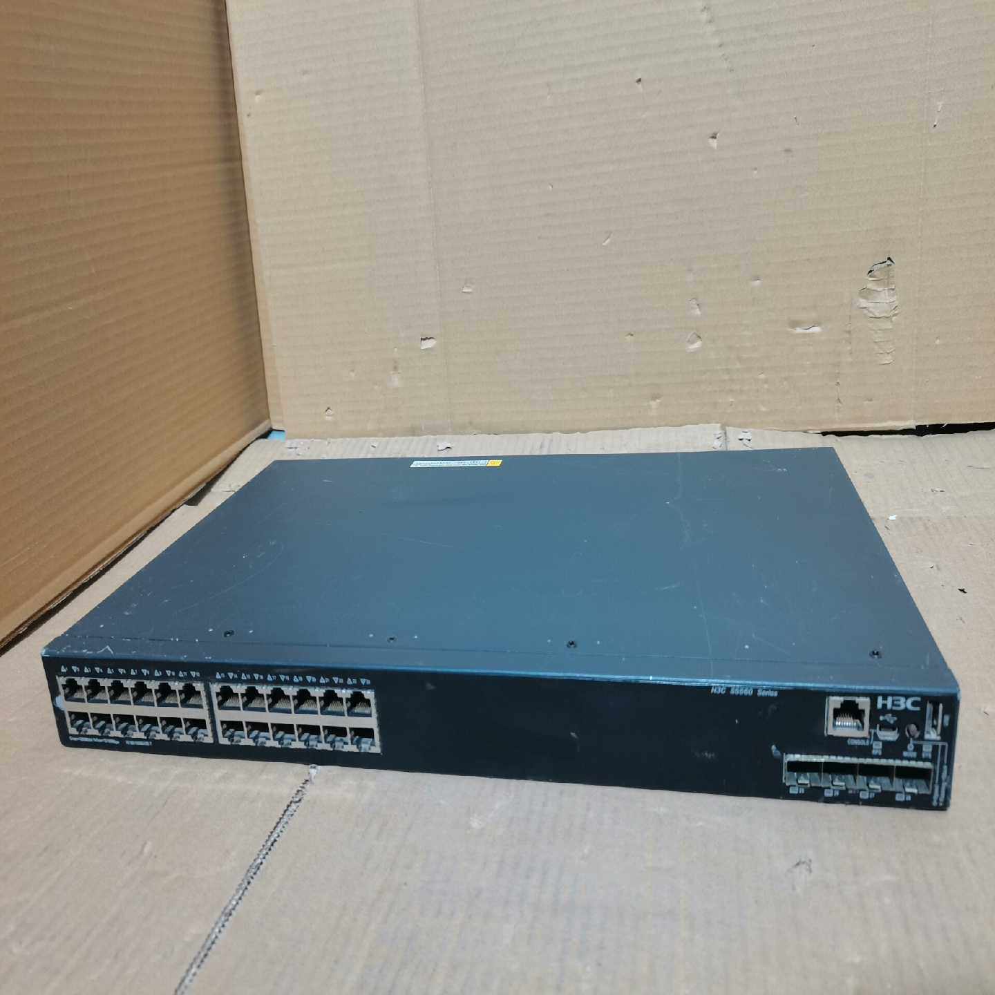 H3C华三LS-5560-30S-EI交换机24口全千兆--议价商品