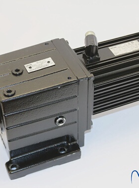 议价Lenze triebe Gst062AVbr13Ic41 Servomotor Mca 13I41Rs0b0Z