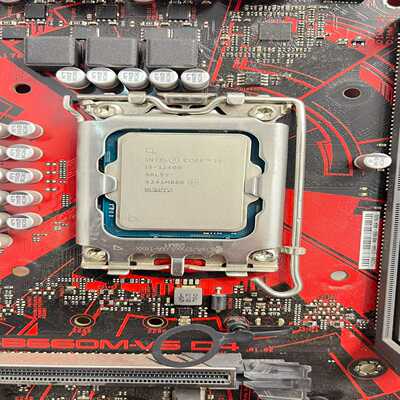 （议价）B660主板i5-12400CPU套装