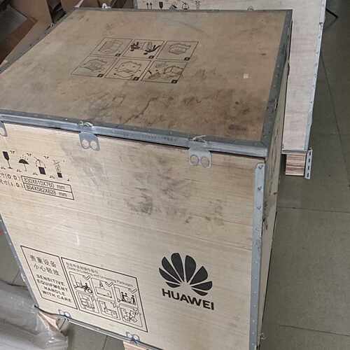 华为S9300X_8 T比特路由交换机  总装机箱现有 多套