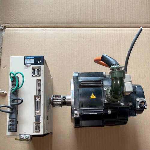寻ISGD7S7R6A10A002安川7系驱动器1KW