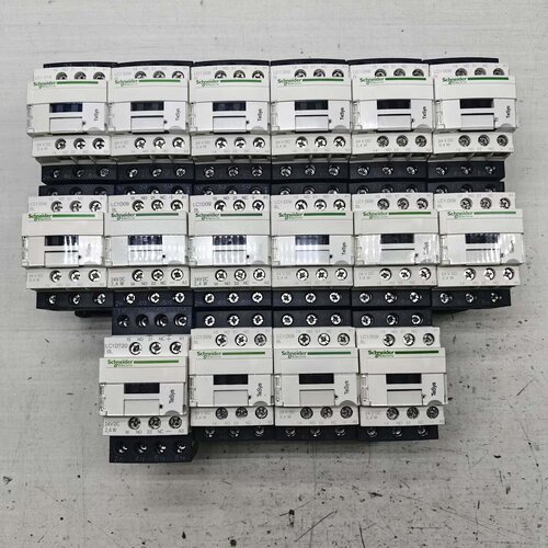 九九新施耐德LC1D09 BL接触器电压24VDC纯进口的议价