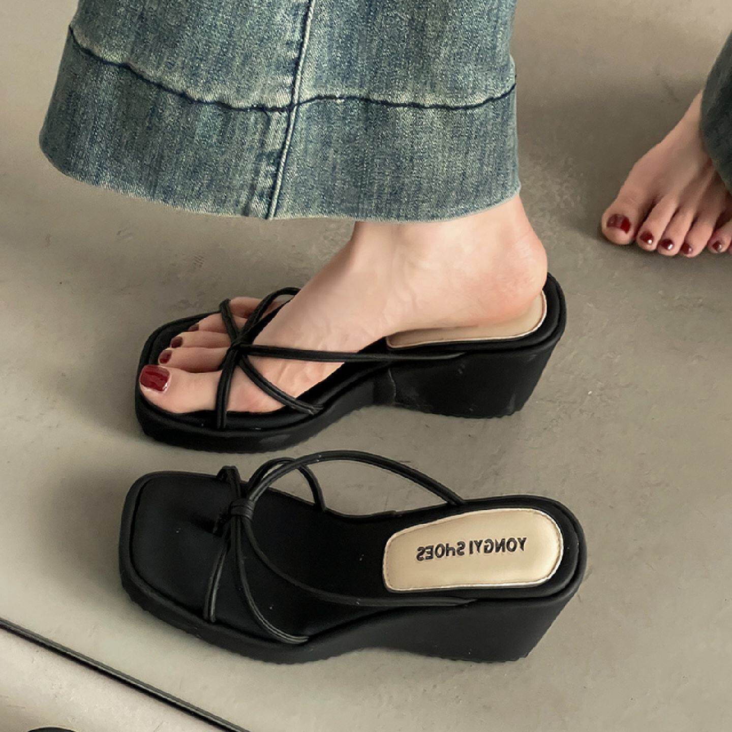 2025新款韩系增高夹脚拖鞋厚底人字拖鞋坡跟夏季凉鞋黑色外穿款