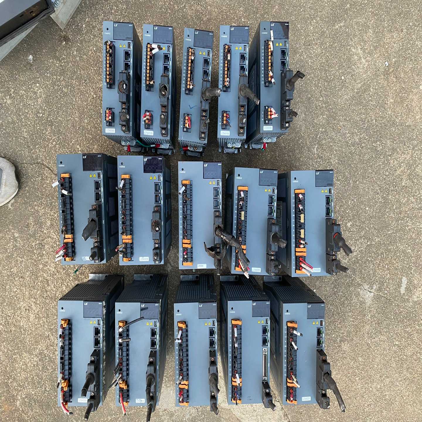 议价LS伺服驱动器L7SA020B十台，单价400元，LS伺服驱